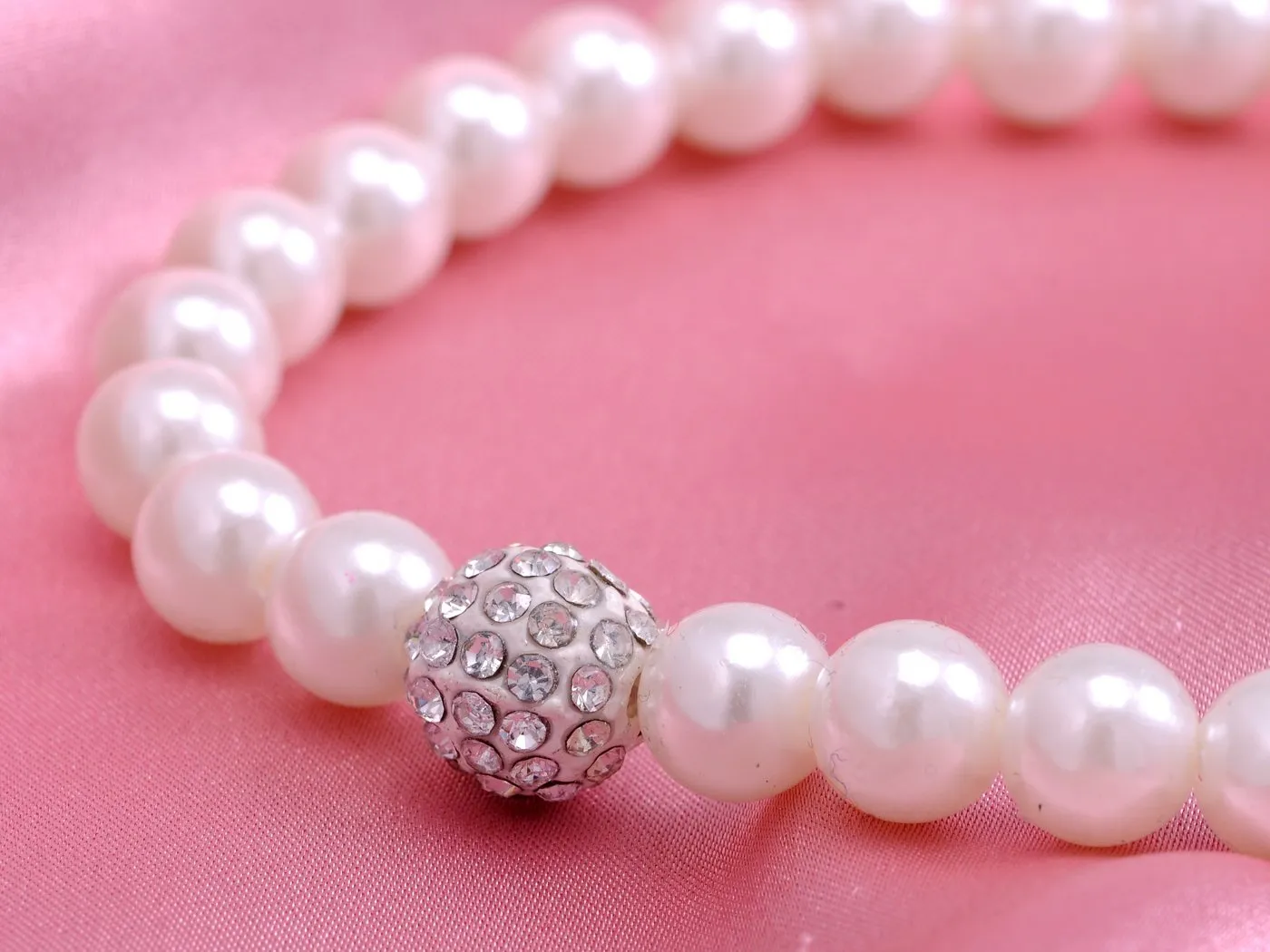 Alilang Faux Pearls Cluster Clear Crystal Rhinestones Earrings Bracelet Necklace Statement Jewelry Set