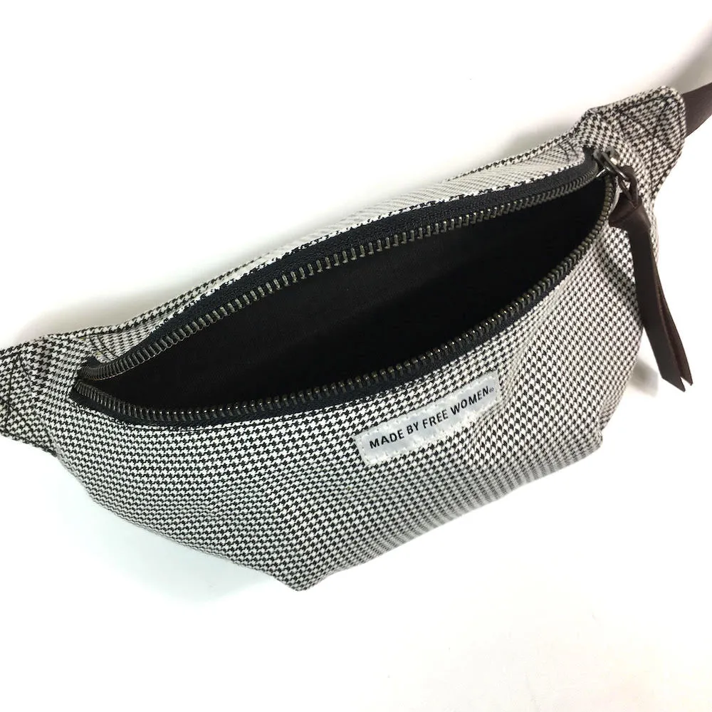 FANNY PACK HOUNDSTOOTH