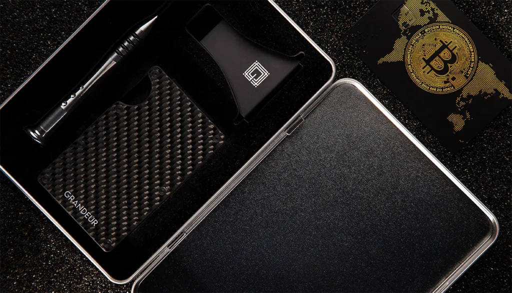 Grandeur - Carbon Fiber Cardholder RFID 85 X 45 MM
