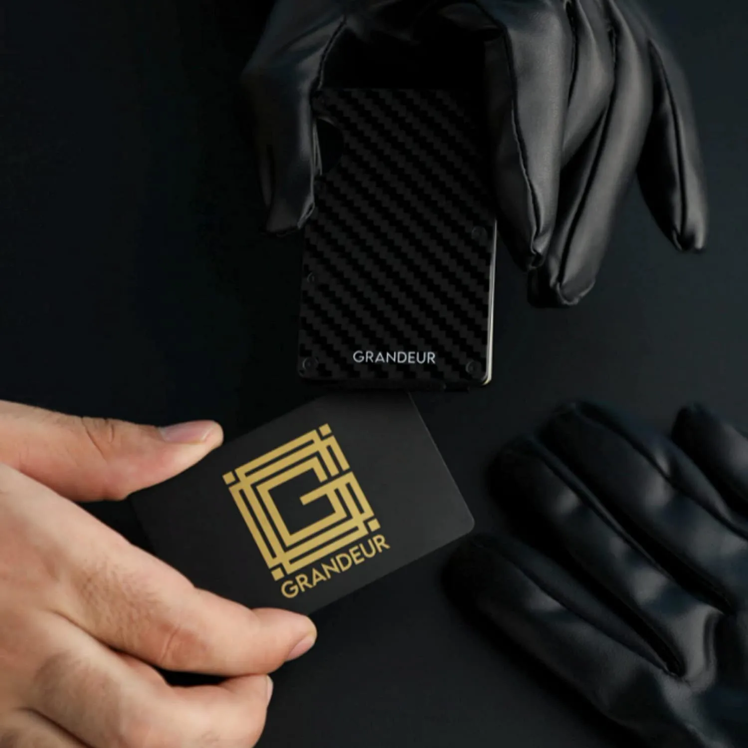 Grandeur - Carbon Fiber Cardholder RFID 85 X 45 MM