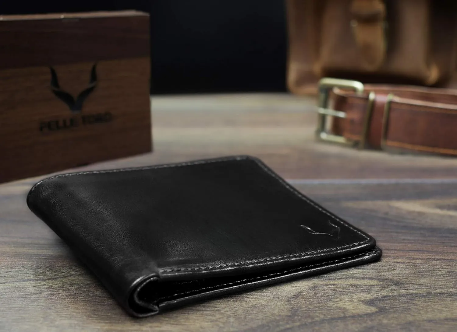 Mens Slim Wallet with RFID Protection 9 Card Slots & ID Window
